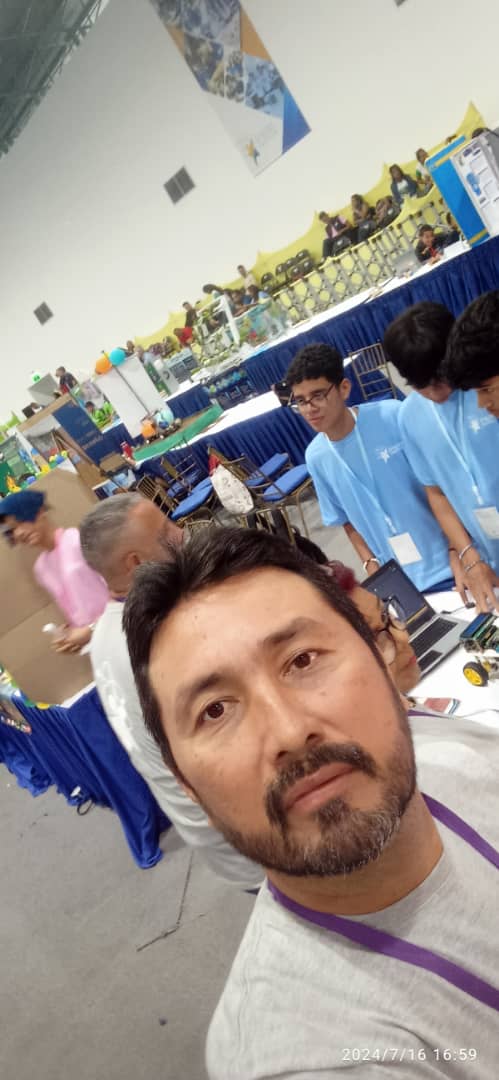 #16Jul 🖥️ Participación del tutor CBIT de Fundabit Yaracuy Tom Zambrano como juez en las World Robot Olympiad WRO Venezuela 2024, convocado por el MinCyt, Distrito Capital
@MPPEDUCACION
<a href="/Fundabit_/">FundabitOficial</a>
<a href="/leivi24/">Leivi/Oceanía</a>
#VenezuelaVaPaLante
#SomosFundabit