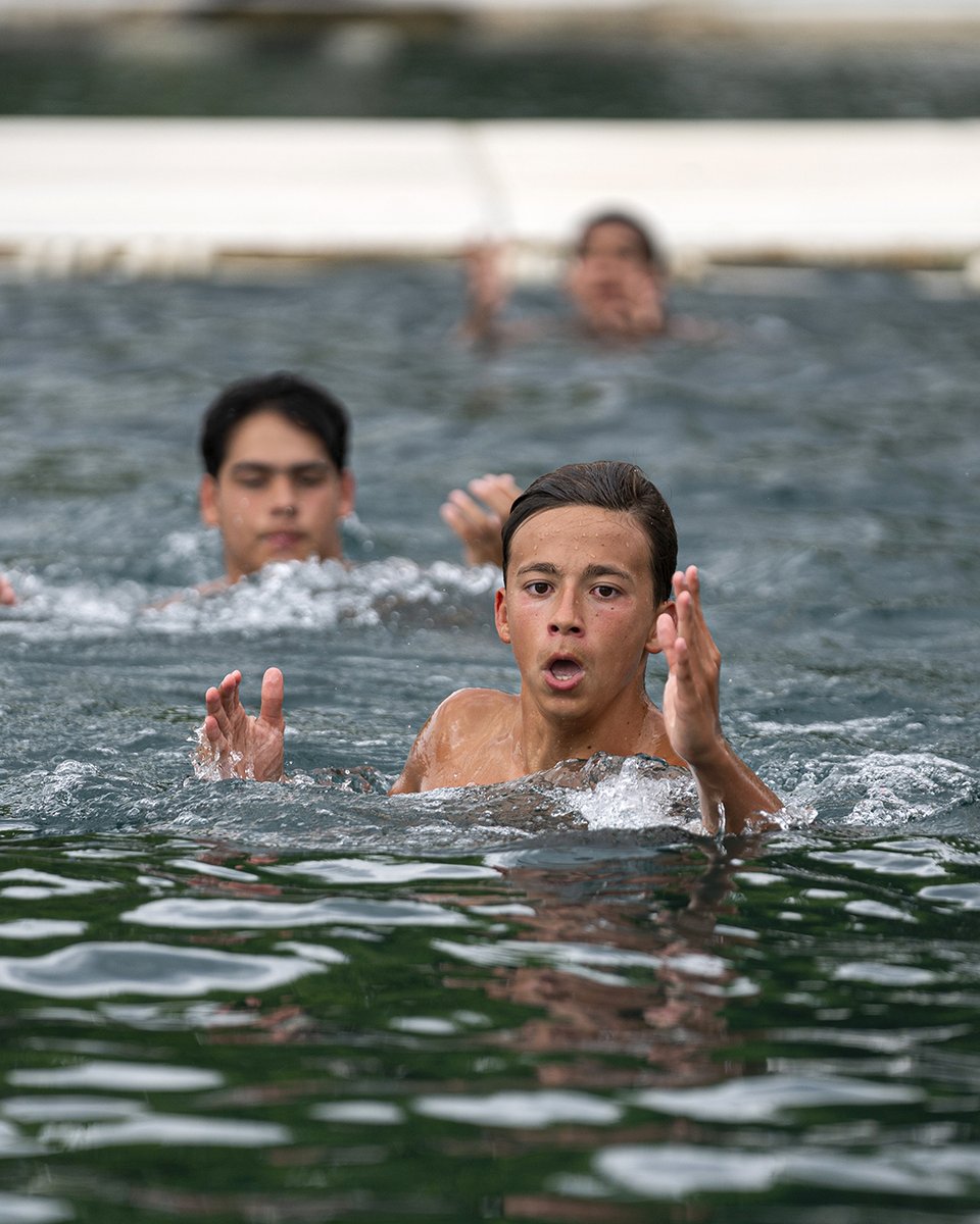 🤔 ¿Se puede disfrutar más del waterpolo que nuestr@s XTRMs? 🤽‍♂️ Parece difícil, la verdad... 😏

#waterpolo #WPCAMPXTRM