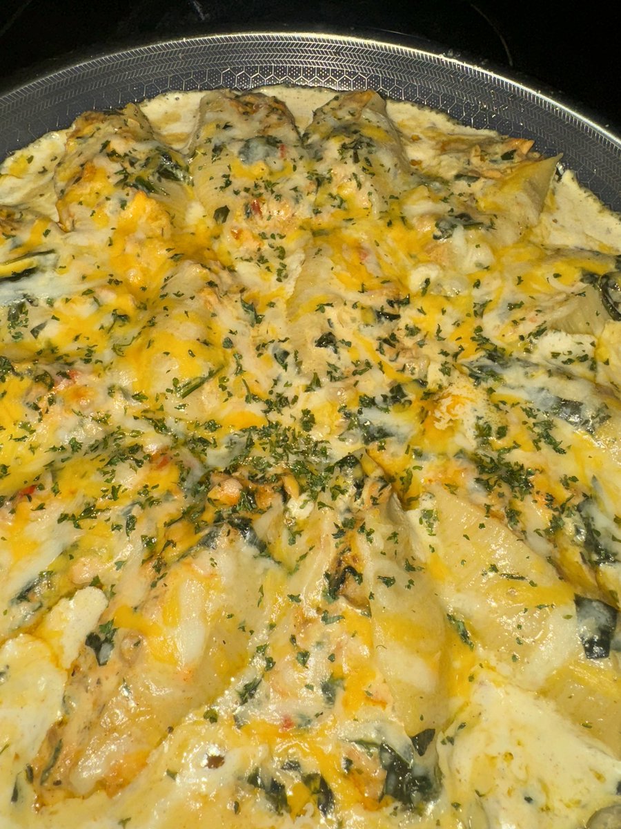 stephkashh's tweet image. Spinach &amp;amp; Salmon Stuffed Shells 🥹🔥