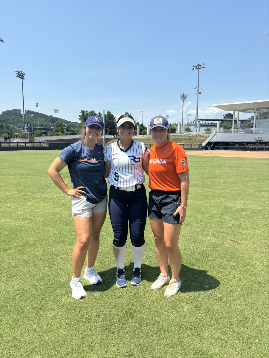 Genniefagan's tweet image. I had so much fun today at @UVASoftball for the Elite Skills camp sessions. I learned so many new things to focus on and apply to skills. Can’t wait to visit again!
@RockGoldVA_Ward @ROCKGOLDVA @CoachBella42 @CoachTylka @JamieAllred24 @Coach_Jo4444