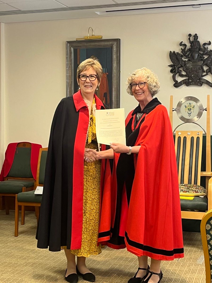 Liz Fenton OBE RN, QN tweet media