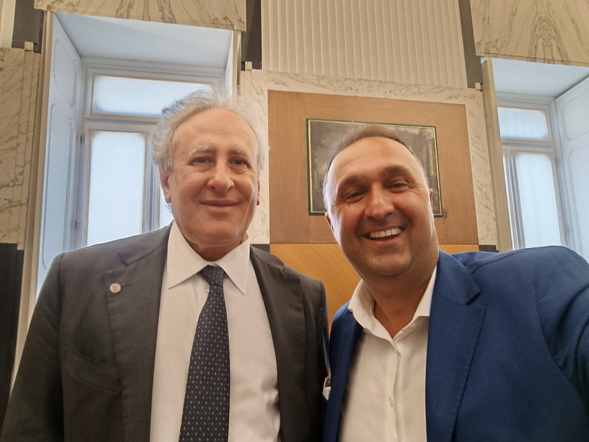 _M_Giannone's tweet photo. University of Naples Federico II
Meeting: Rector Lorito Matteo https://t.co/1f5ZOKkXs8