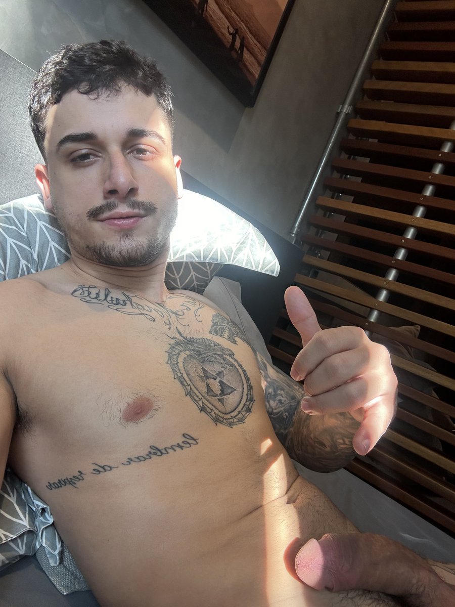 caramujoOfc's tweet photo. boa tarde https://t.co/8DTG5GlZ65