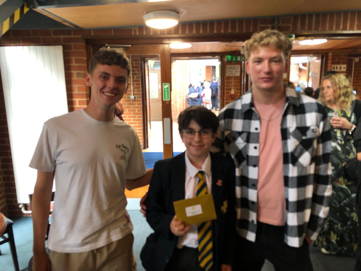 SavingggraceB's tweet photo. What an inspiring experience to nurture the love of travel and adventure of what this world has to offer - thank you Alfie&amp;Owen &amp; KES #raceacrosstheworld @KES_Stratford @alfie_watts11 https://t.co/oOTRQCF8RR