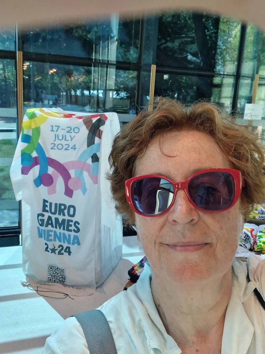 Heute Materialausgabe #eurogames2024 . Tolle Stimmung schon vor dem Beginn der Wettkämpfe im Village am #Karlsplatz