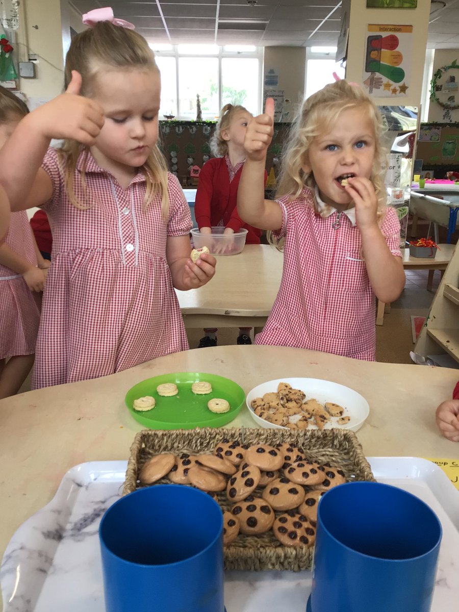 PCPNursery's tweet photo. Who said maths is boring? Today we made our own Biscuit World Cup to find out which biscuit is the ultimate champion. We split the biscuits up into teams & then did some taste testing. We used cookie pots to cast our votes for a favourite & tallied the votes #pcpmaths #pcprrs https://t.co/0EI6hRQgJI