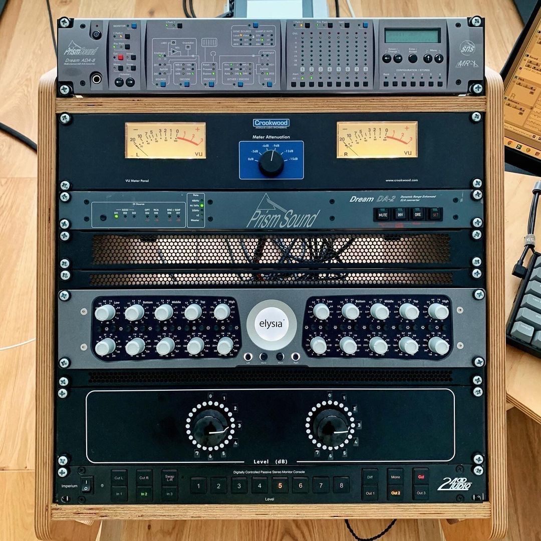 elysia.audio (@elysia_audio) on Twitter photo #MiddleMastering “I love the #sound of this chain. Simplicity and power. Openness and #punch. Elevation of the #mix without changing its roots. Always the goal.“ ur #eq #elysia #museq is created to do exactly that 😎
instagram.com/middlemastering #MiddleMastering “I love the #sound of this chain. Simplicity and power. Openness and #punch. Elevation of the #mix without changing its roots. Always the goal.“ ur #eq #elysia #museq is created to do exactly that 😎
instagram.com/middlemastering