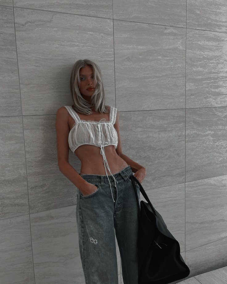 ᅠ
ᅠ 

ᅠ
ㅤㅤㅤㅤㅤ 
ᅠ
ᅠ 

ᅠ