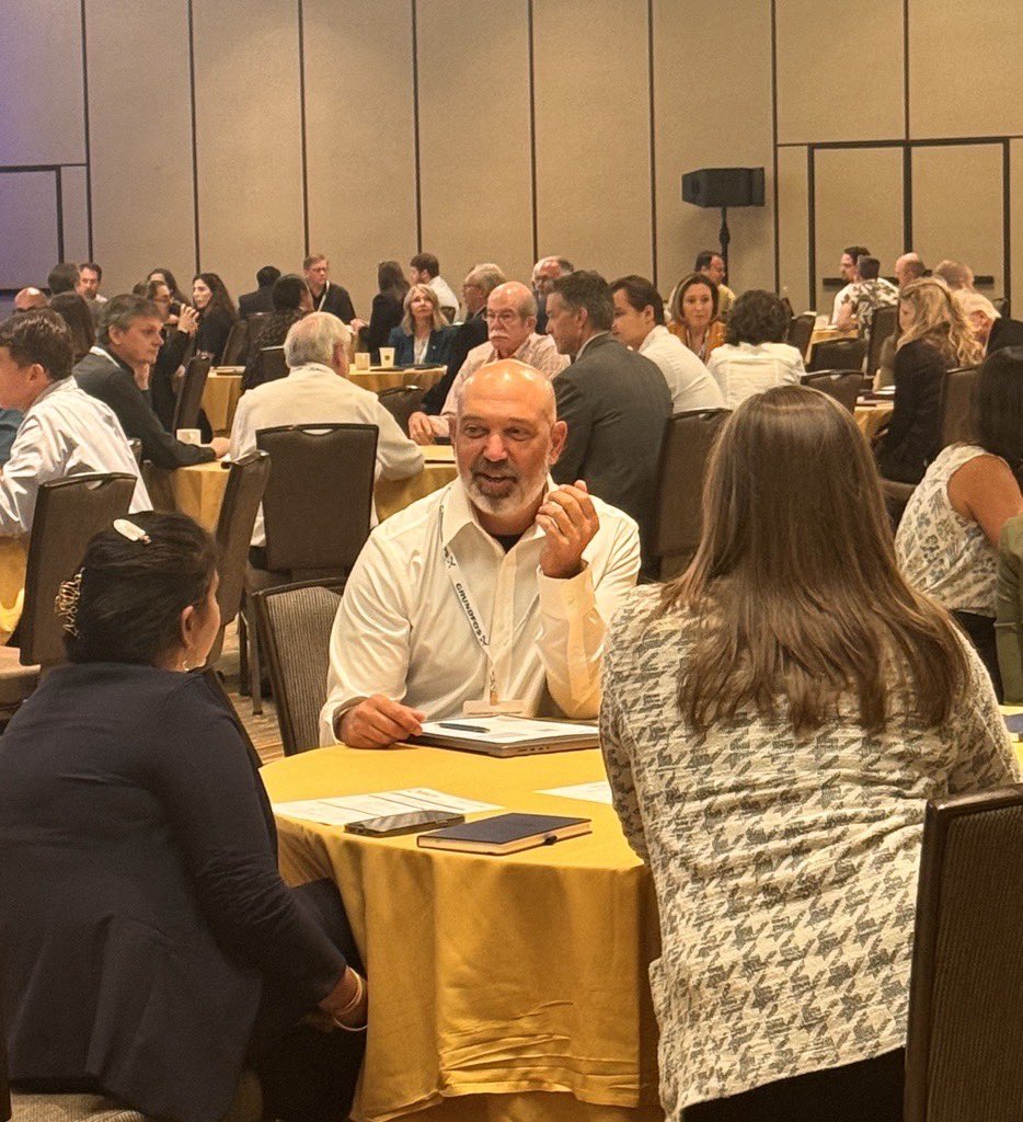 WEForg's tweet photo. Great small group discussions today at the #CWESummit in Dallas! https://t.co/NQ8npLAhUy
