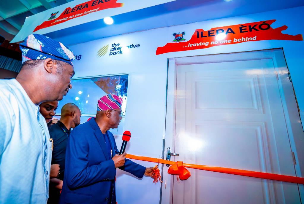 officialCPS_Lag's tweet image. SANWO-OLU LAUNCHES ILERA EKO STANDARD JAARA HEALTH INSURANCE PLAN

•Governor commissions five Virtual Booths

•becomes Grand Ambassador of Universal Health Coverage

#IleraEko