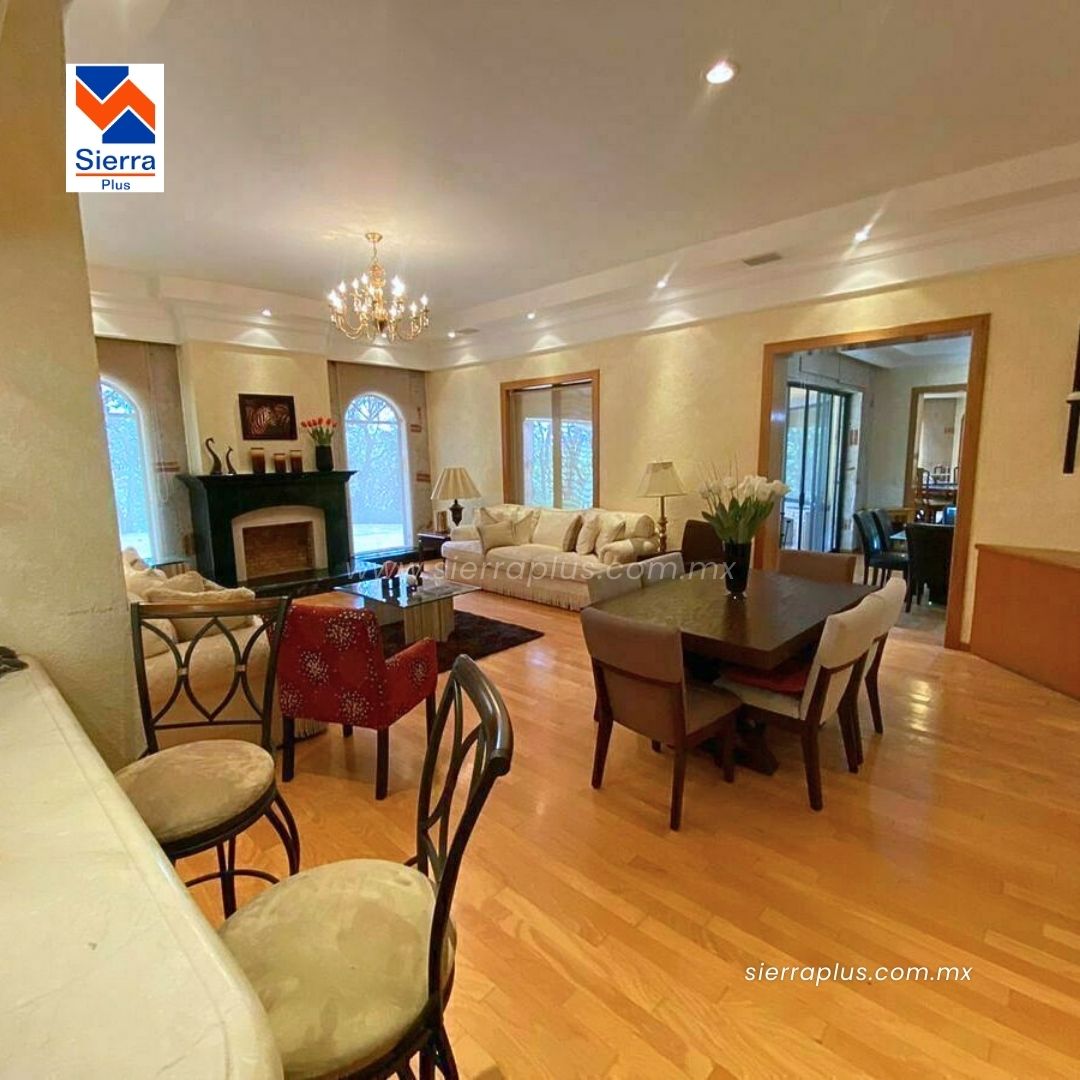 SierraPlus's tweet photo. Casa en venta en Bugambilias. $20MDP 
🛏️ 3 recámaras espectaculares 🚿 4.5 baños de ensueño 🚗 8 espacios de estacionamiento  🏡 740 m² de construcción 🌳 838 m² de terreno con amplio jardín.
https://t.co/KOF6sNkUU8 https://t.co/jz19Dsiyho