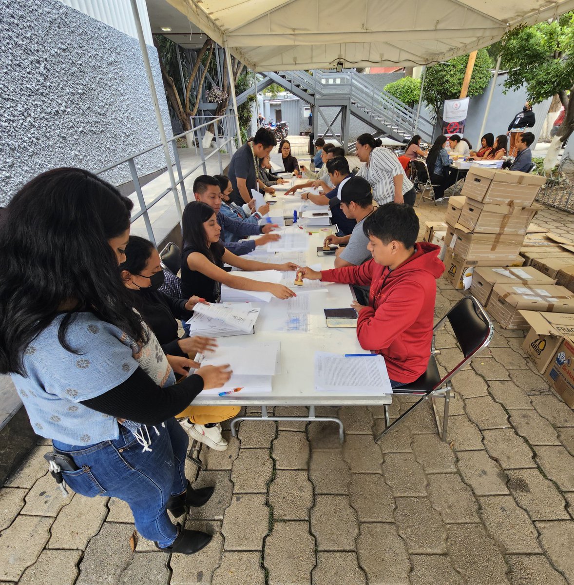 ASFE_OAXACA's tweet photo. De acuerdo con la #LFSRCEO la #ASFEOaxaca tiene la facultad de revisar, auditar y evaluar la utilización de los Recursos Públicos, así como verificar el cumplimiento de los objetivos contenidos en los Programas.

#SomosASFEOaxaca #ASFETransparente https://t.co/ERrkelRnoN