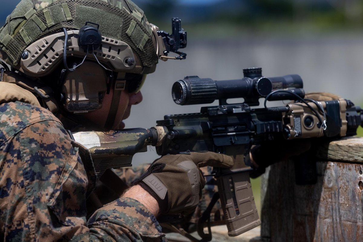 USMC's tweet photo. #Marines with @3d_Marine_Div conduct a live-fire range at Camp Hansen, Okinawa, Japan, July 10. 

Combat Marksmanship training builds upon the basic marksmanship skills of all Marines to enhance lethality.

#USMC #SemperFi https://t.co/aH2TxBrSSX