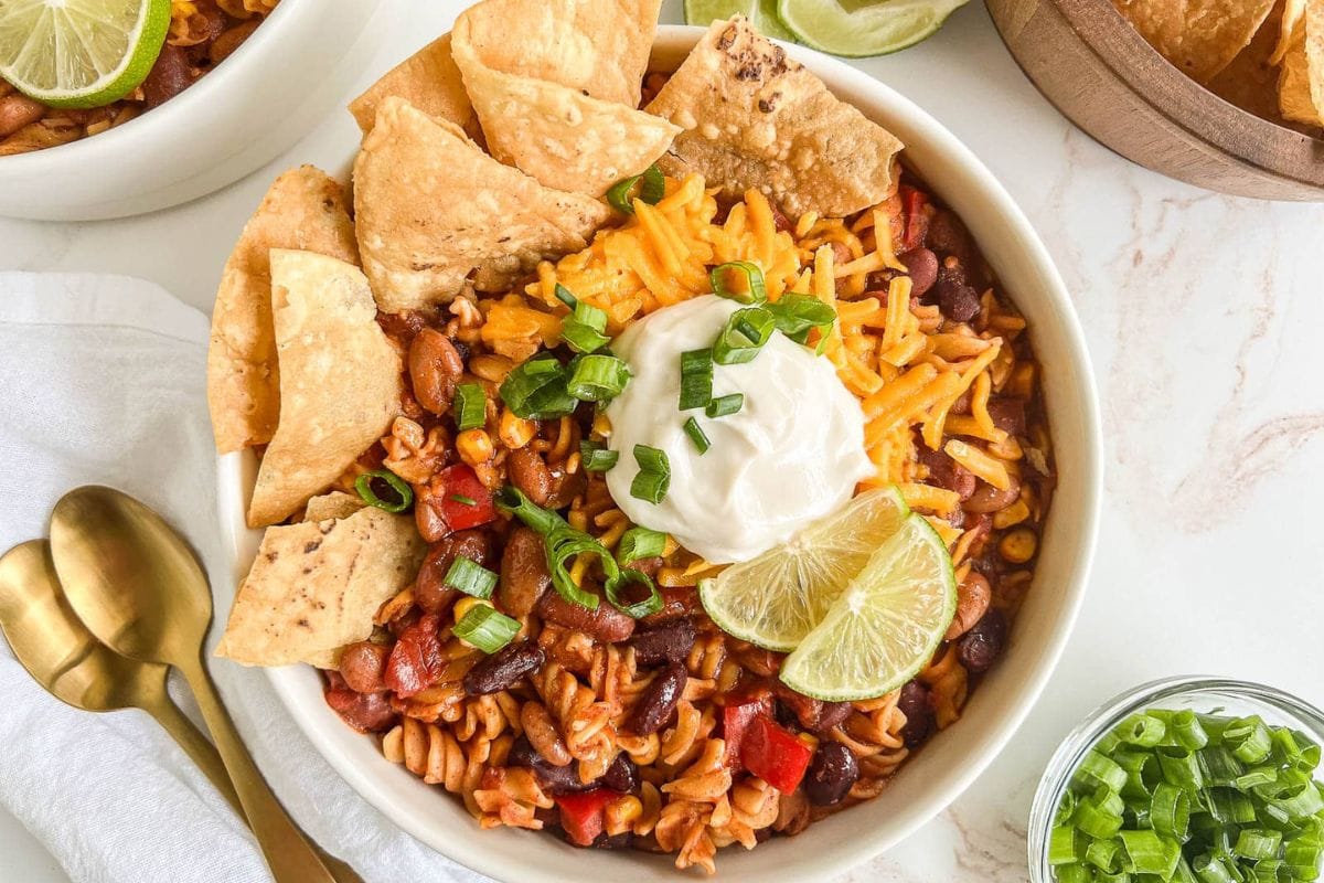 HealthRecipes4u's tweet photo. 20 Meatless Crockpot Meals Perfect for Hot Summer Days! https://t.co/rDMjzyLr1v https://t.co/r4qVk9lYyG