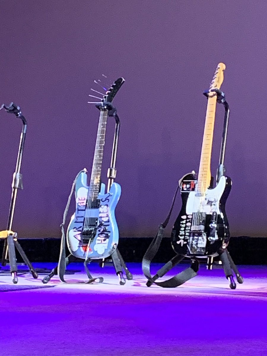 T̷h̴e̸ ̷C̴y̵b̷e̷r̴w̵i̴n̴g̵m̷a̸n̶ ̵ tweet media