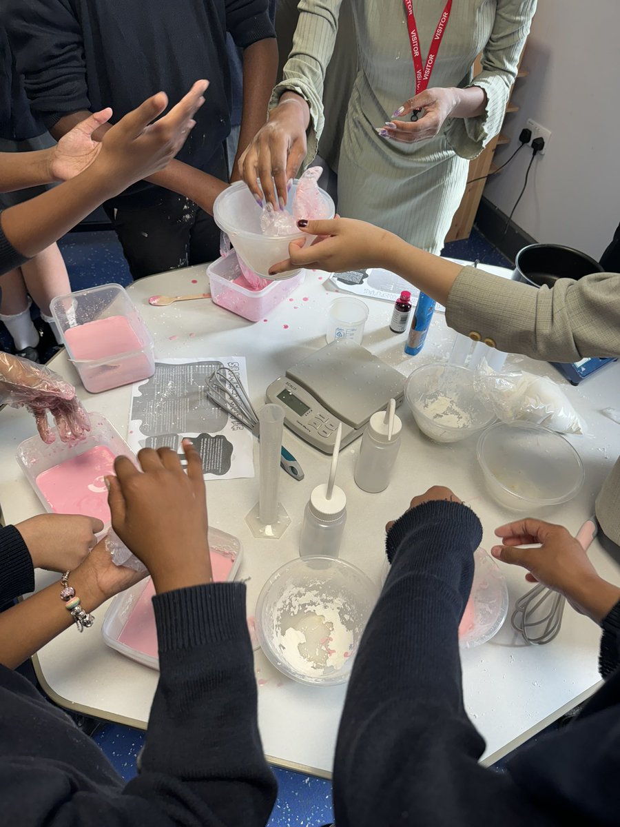 Harris Invictus Sixth Form tweet media