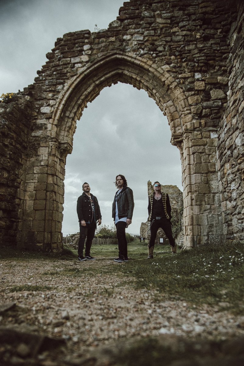 hellfireband's tweet image. What songs from our album ‘Do As Thou Wilt’ do you guys want to hear us play at our gigs?👀
•
📸 @leelondonphotography
•
#livemusic #rockband #gigs #rocknroll #sexwee #birthday #photoshoot #bandphotoshoot