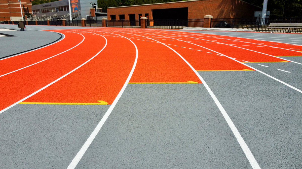 BeynonSports's tweet image. We love the look of those @Vol_Sports colors! 🧡🩶Tom Black Track at LaPorte Stadium is in the heart of Tennessee&apos;s campus, and we&apos;re thrilled to have @BeynonSports providing its new surface.🏟️ We can&apos;t wait to see @Vol_Track in action on their fresh track!🏃‍♀️🏃‍♂️…