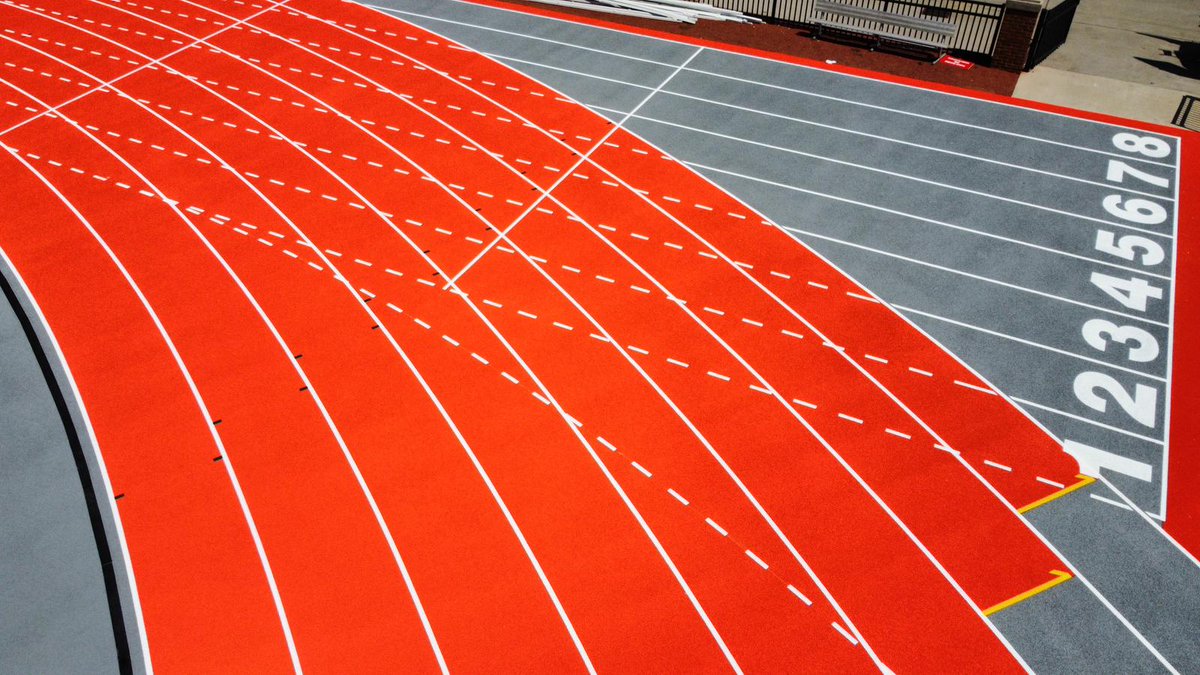 BeynonSports's tweet image. We love the look of those @Vol_Sports colors! 🧡🩶Tom Black Track at LaPorte Stadium is in the heart of Tennessee&apos;s campus, and we&apos;re thrilled to have @BeynonSports providing its new surface.🏟️ We can&apos;t wait to see @Vol_Track in action on their fresh track!🏃‍♀️🏃‍♂️…