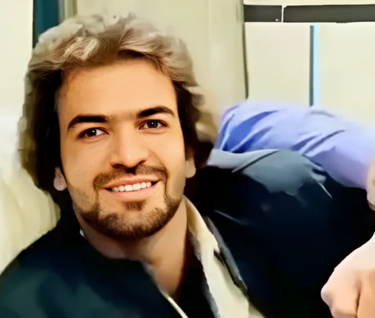 XLOG4RX's tweet image. خدانور عزیز؛ هر عاشورایی که بیاد ملت ایران از تو یاد خواهند کرد... #خدانور_لجه‌ای