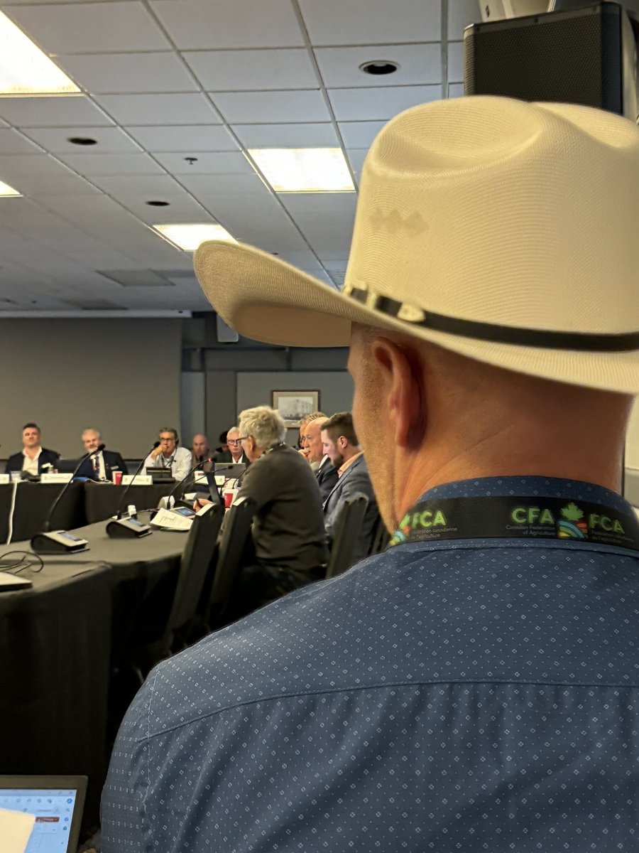 Views from behind the hat. <a href="/CanCattle/">Canadian Cattle Association</a> joins <a href="/CFAFCA/">CFA</a> for its summer meeting ahead of the FPT Ag ministers meeting. Listening to <a href="/JohnStreicker/">John Streicker (he/him/his)</a> on Yukon Ag challenges: Mother Nature, processing capacity, sector expansion. Scale is different but a lot of similarities across Canada.