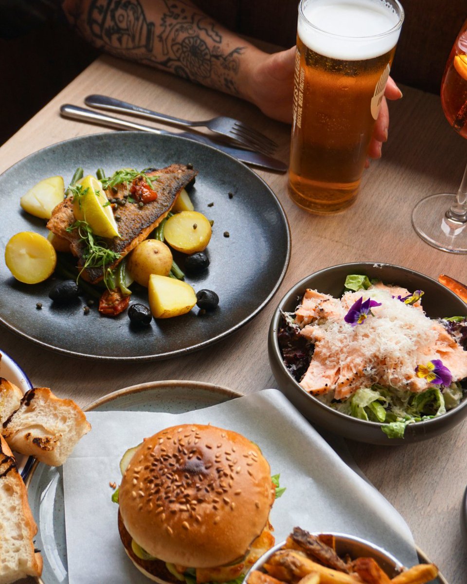 Fish and veggie dishes perfect for sharing or demolishing on your own 😘