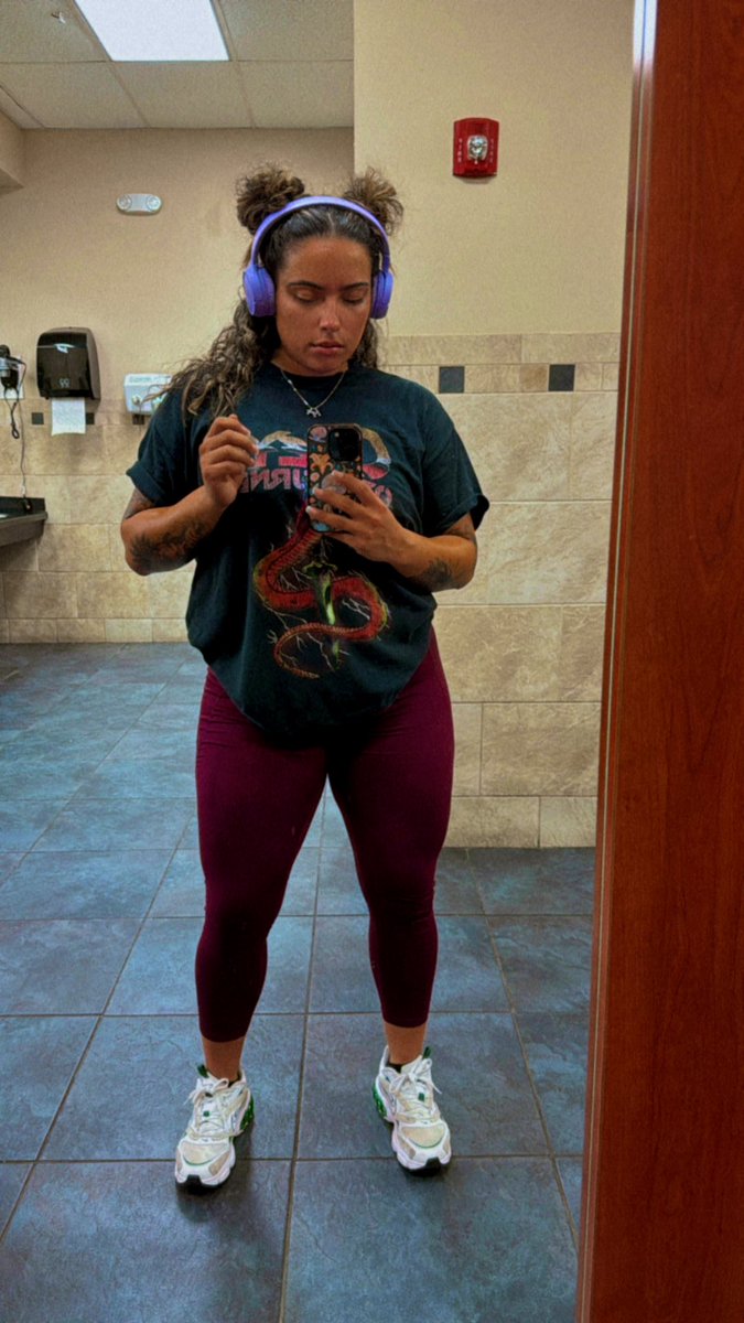 SoufSoul's tweet image. Glowing &amp;amp; growing 🍑💪🏽✨ #GymFlow