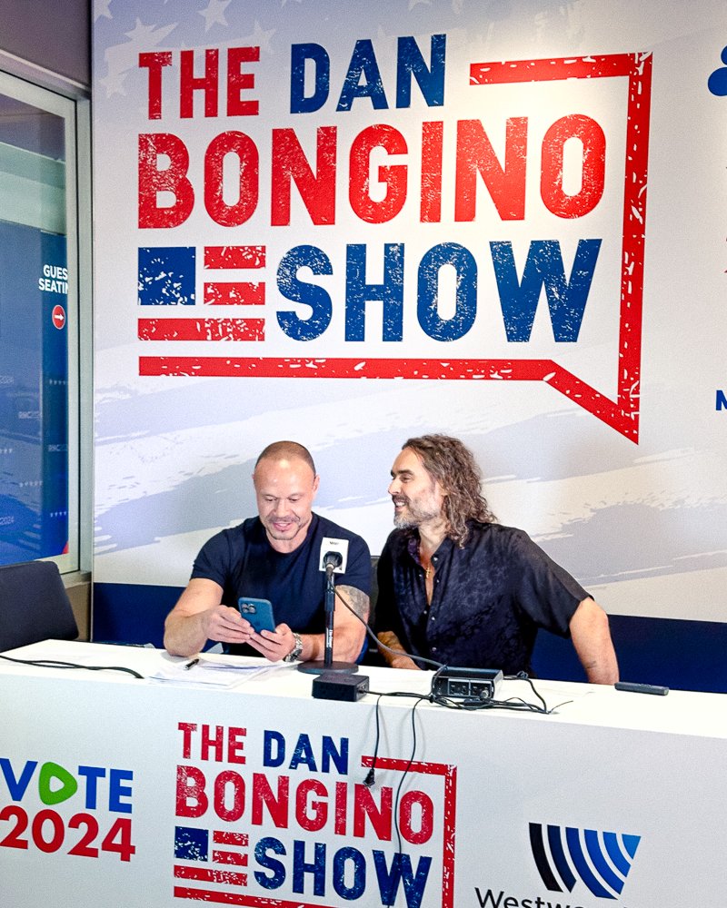 rustyrockets's tweet photo. Things are HAPPENING at the RNC this week 🔥 https://t.co/Il4SISKbgY