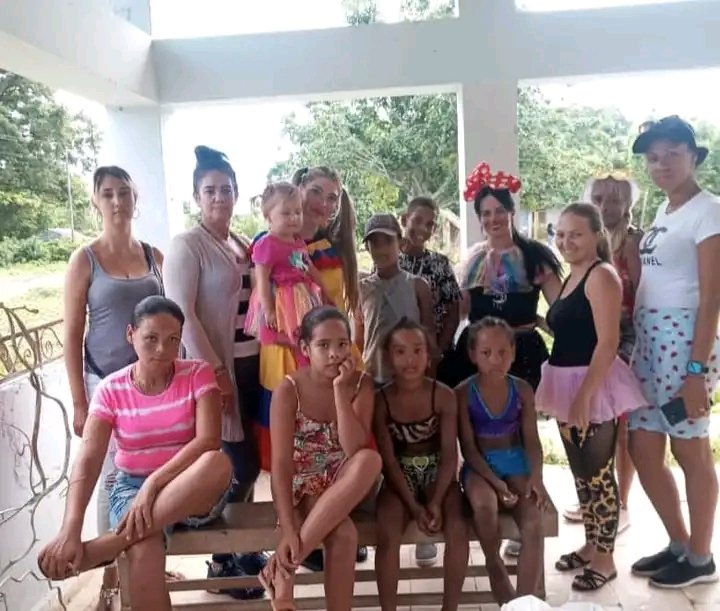 GleidysMillan's tweet photo. #MayabequeSeMueve #NuevaPaz en #ModoVerano  Martiatus en movimiento artístico, brigada José Marti viajando por  las comunidades
@UJCdeCuba @UJCMayabeque1 
@BJM https://t.co/VjIJD5TIB0