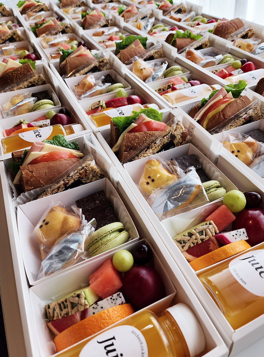 yourDaelight's tweet photo. [240716] Lee Daeyeol’s 1st Musical 5! Happy Man food support and gifts ✨

Thanks to everyone who helped make this possible ^^ Daeyeol has 2 more shows left. Let’s cheer for him until the end ♥️

#GoldenChild #LeeDaeyeol #이대열 #골든차일드 #5해피맨 #OhHappyMan #우주대열스타 https://t.co/CTHlhn8lyH