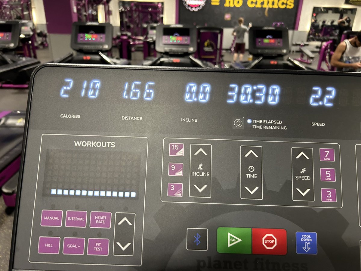 thegrazman86's tweet photo. #planetfitness #cardio #yesterday #50pushups https://t.co/ynEN51M87K