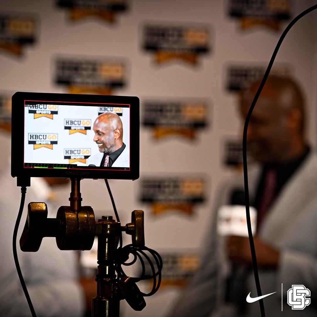 𝗟𝗘𝗧𝗧𝗜𝗡' 𝗧𝗛𝗘𝗠 𝗞𝗡𝗢𝗪 😼🏈

@TheSWAC Media Day 2024 in the 📚

Missed out on live coverage? Check out the video on demand!

📺 youtube.com/@swacsports1920

#𝙃𝙖𝙞𝙡𝙒𝙞𝙡𝙙𝙘𝙖𝙩𝙨 | #𝙋𝙧𝙚𝙮𝙏𝙤𝙜𝙚𝙩𝙝𝙚𝙧