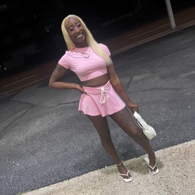 ari_xoxo7's tweet image. #NewProfilePic