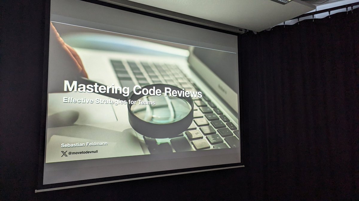 phpugmunich's tweet image. After short break; @movetodevnull will tell us about &quot;Mastering Code Reviews&quot;.