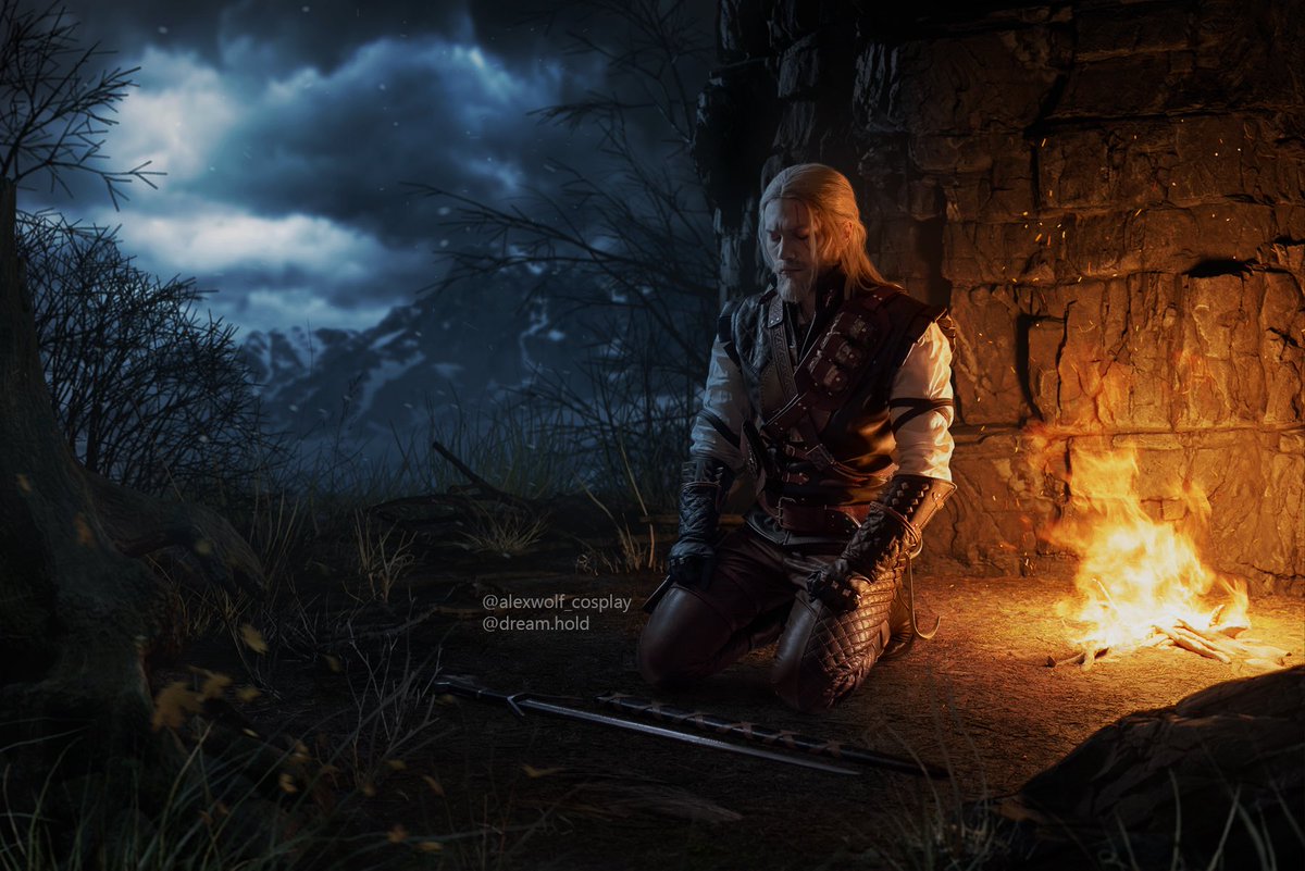 AlexWolfCosplay's tweet image. This is not The Witcher III title screen.
This is my cosplay.

Geralt and MUAH: me
Ph by dream.hold
Costume tailored by freya_workshop

#Witcher3 #Cosplay #geraltofrivia