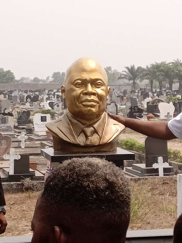 EEEKANGA's tweet photo. 16 juillet 2020 - 16 juillet 2024 
4 ans, jour pour jour depuis que tu es parti en laissant un grand vide dans nos vies papa Martin. À jamais dans mon cœur 🕊️ https://t.co/4KXXrODVMM
