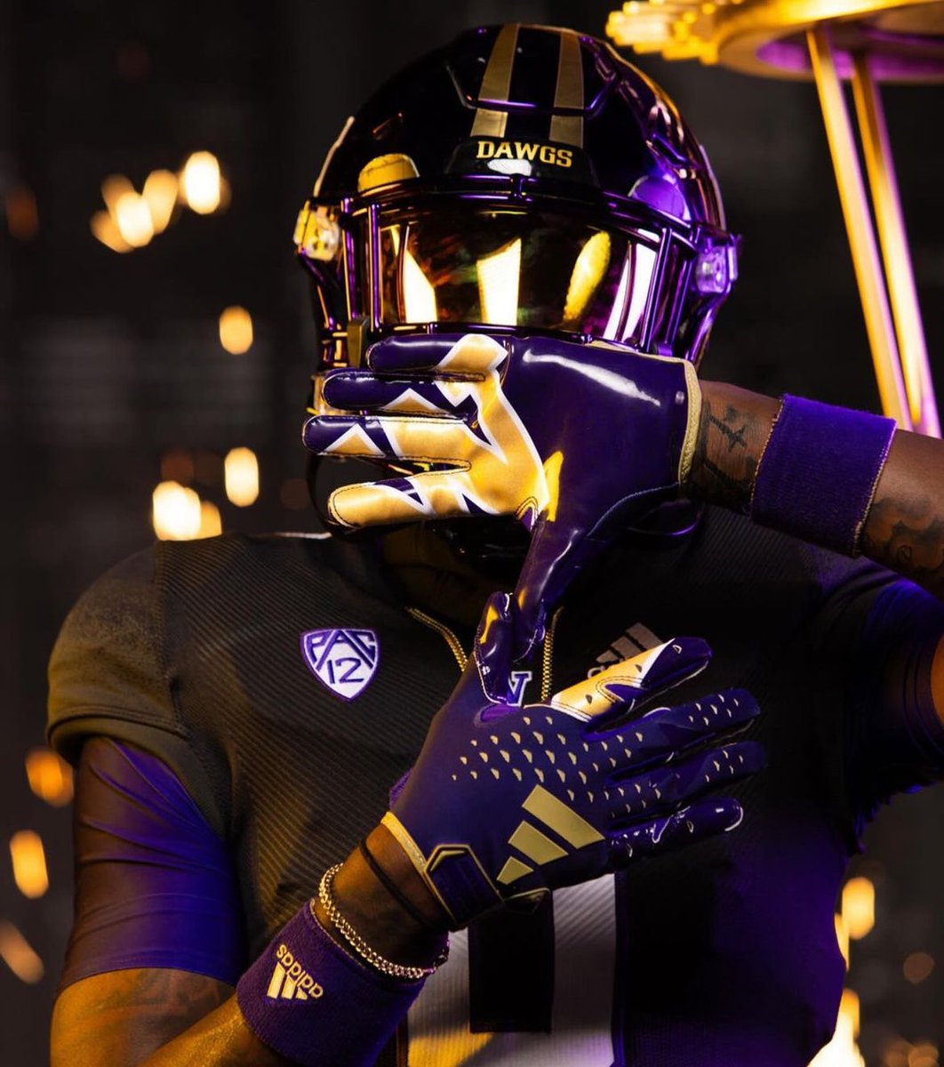 JCapStS (@j_capsts) on Twitter photo The next three weeks are going to be pivotal for Washington’s 2025 DB group…
With <a href="/DAryhianClemons/">D’Aryhian Clemons</a> and @Ramonz31439419 already onboard, can they secure <a href="/_DylanRobinsonn/">Dylan Robinson</a>, <a href="/LaRueZamorano6/">LaRue Zamoranolll</a>, <a href="/RyDillardAllen/">Rylon “Batman” Dillard-Allen</a> and <a href="/_ladarian34/">Ladarian Clardy</a> to complete the group? 👀☔️
#BeAPro
#DBU
#AllAboutTheW The next three weeks are going to be pivotal for Washington’s 2025 DB group…
With <a href="/DAryhianClemons/">D’Aryhian Clemons</a> and @Ramonz31439419 already onboard, can they secure <a href="/_DylanRobinsonn/">Dylan Robinson</a>, <a href="/LaRueZamorano6/">LaRue Zamoranolll</a>, <a href="/RyDillardAllen/">Rylon “Batman” Dillard-Allen</a> and <a href="/_ladarian34/">Ladarian Clardy</a> to complete the group? 👀☔️
#BeAPro
#DBU
#AllAboutTheW