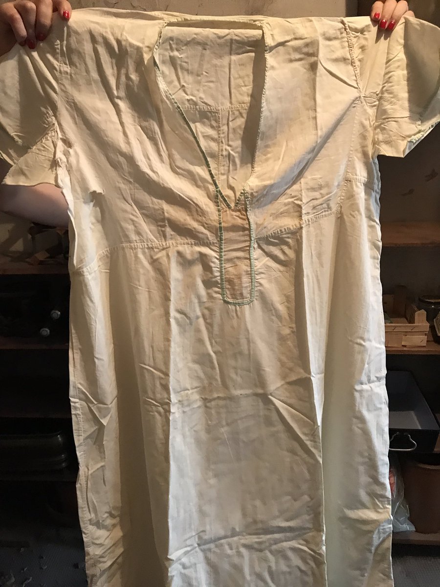 Dave_Lifelines's tweet photo. #AncestryHour
One of the most exciting things we found was a suitcase full of linen undergarments which formerly belonged to my wife’s great aunt and to *her* mother. Several of them are embroidered with their name/initials. We’re hoping to offer them to the local museum. https://t.co/vrEdpieYdA