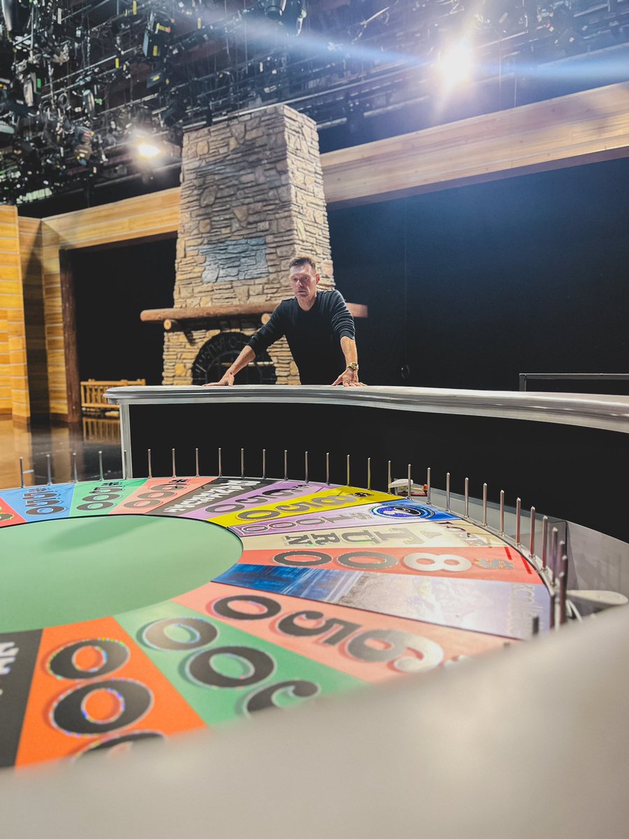 RyanSeacrest's tweet photo. A glimpse of my first day at @WheelofFortune, and I’m still spinning with excitement https://t.co/4brJnvQa2x