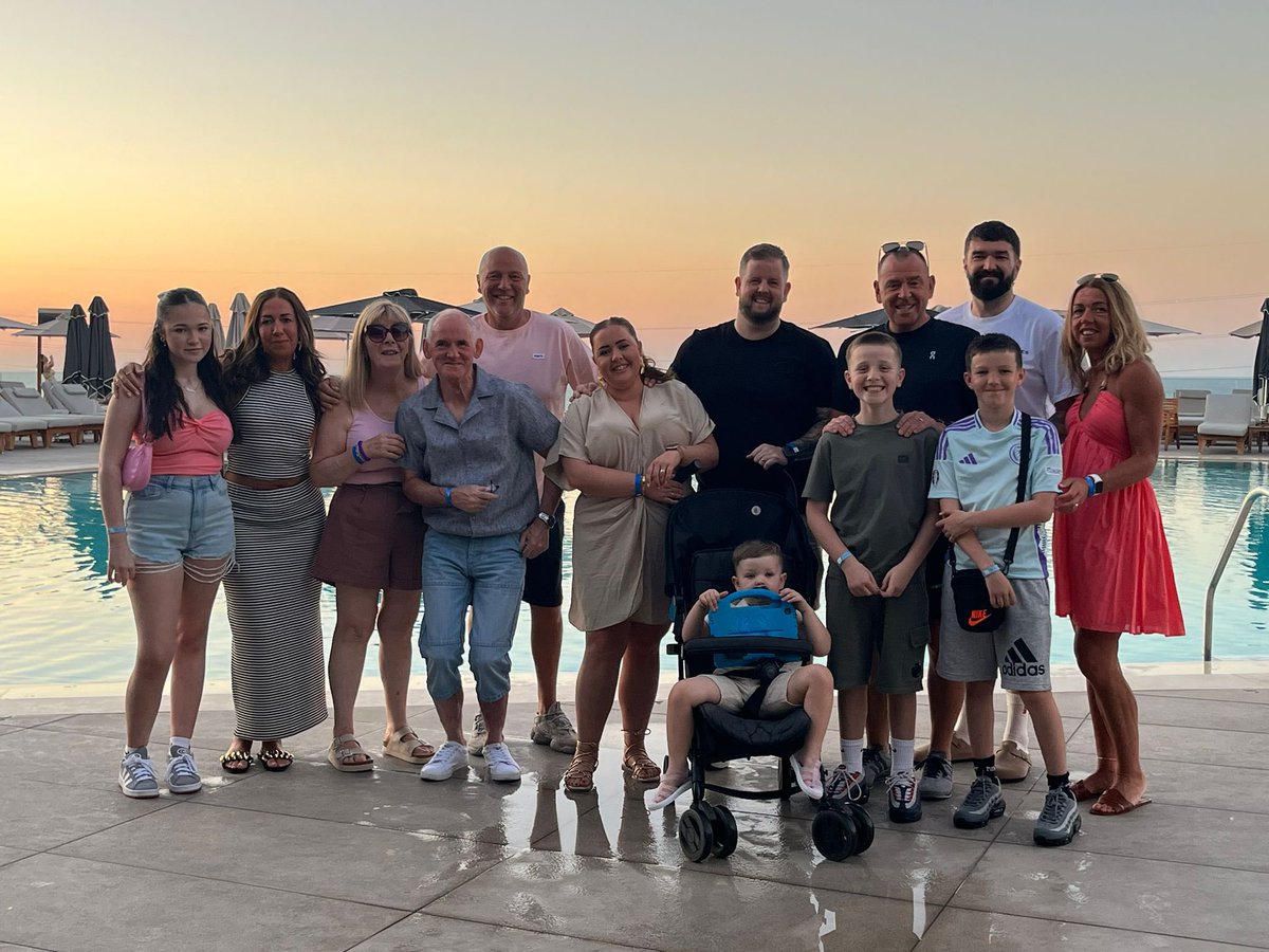weestu75's tweet image. Phase 1 team 😍😎#cretan #Greece #family