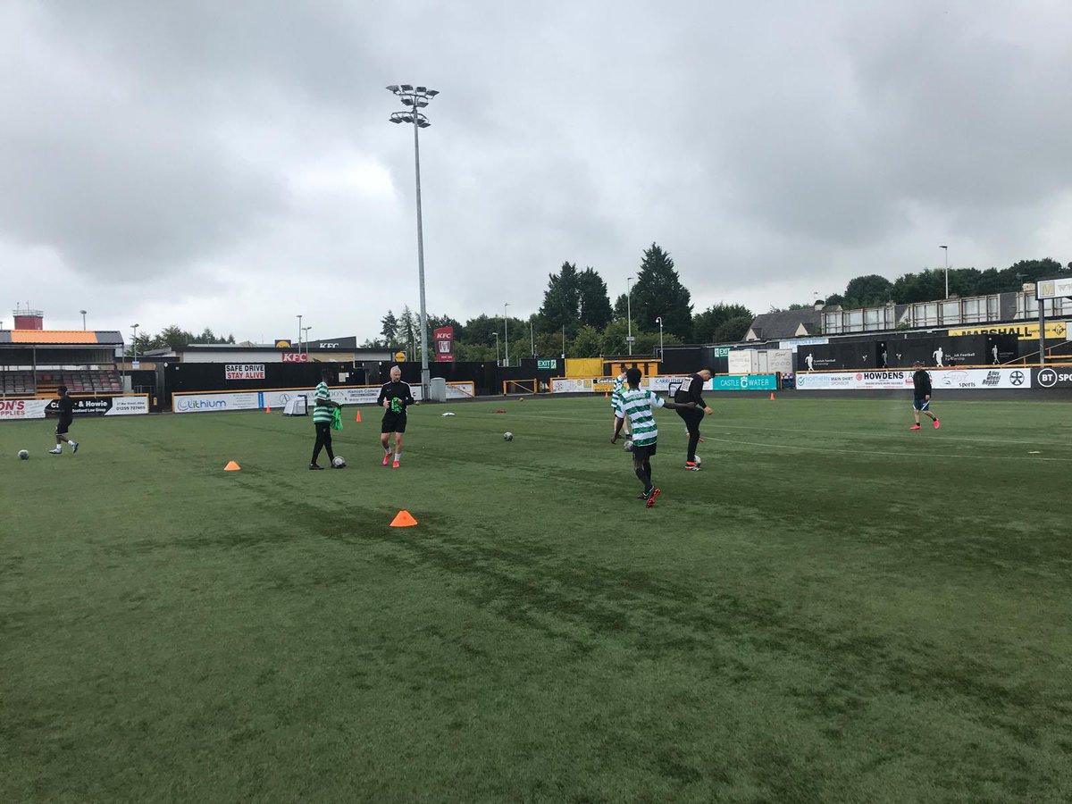 Frasersdaddy's tweet image. Todays session at Alloa Athletic Football Club was a blast! Even the downpour we had midway through the session couldn’t dampen the spirits of this bunch of lads.
 A Good 20 players took part today but the more the merrier so come along next week!