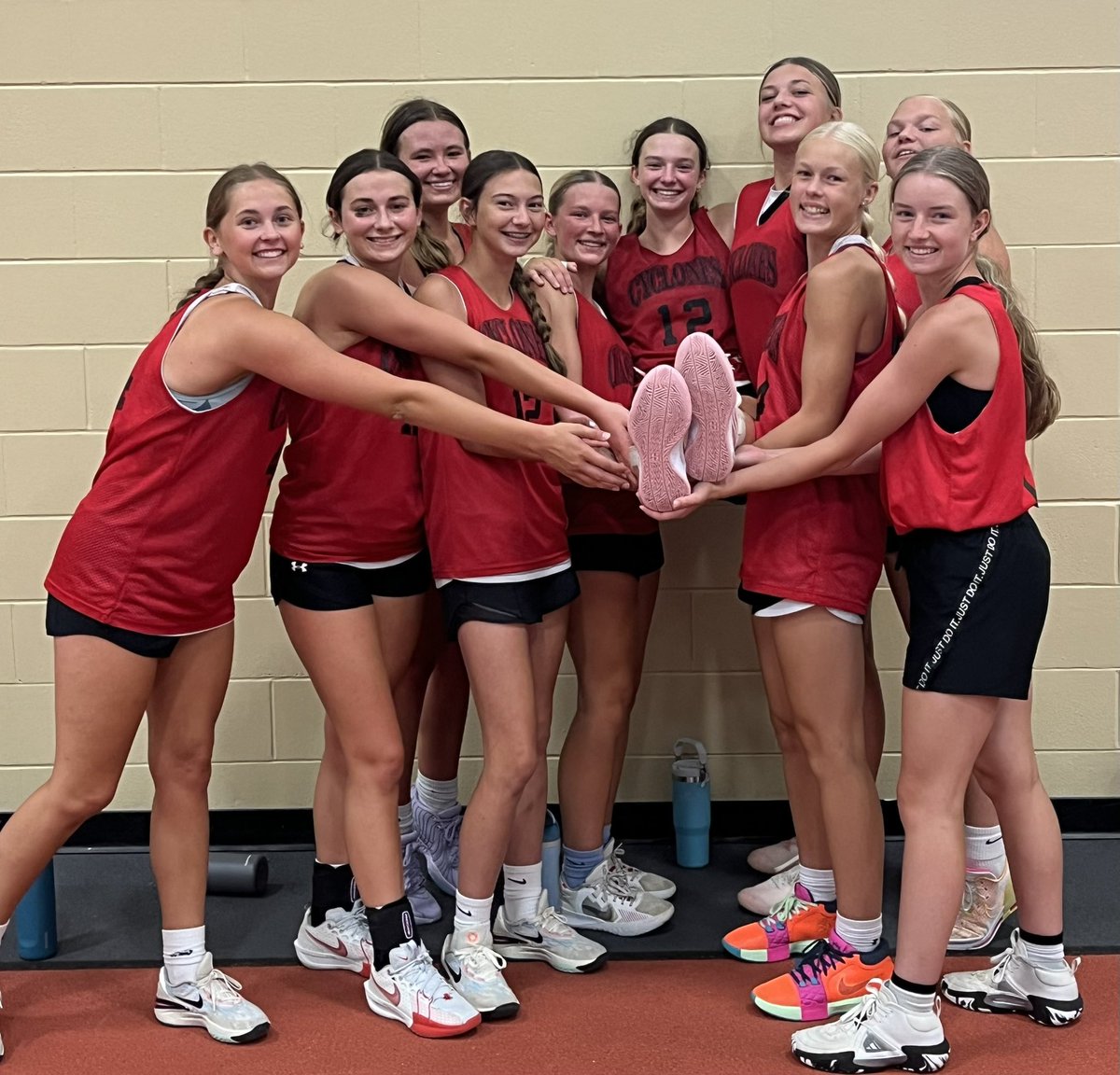 Zach Klaassen (@zklaassen) on Twitter photo Thanks to <a href="/WartburgWBBALL/">Wartburg Women’s Basketball</a> for hosting another great team camp. Thanks to these ladies who went 4-1 for a fun summer of basketball! Thanks to <a href="/WartburgWBBALL/">Wartburg Women’s Basketball</a> for hosting another great team camp. Thanks to these ladies who went 4-1 for a fun summer of basketball!