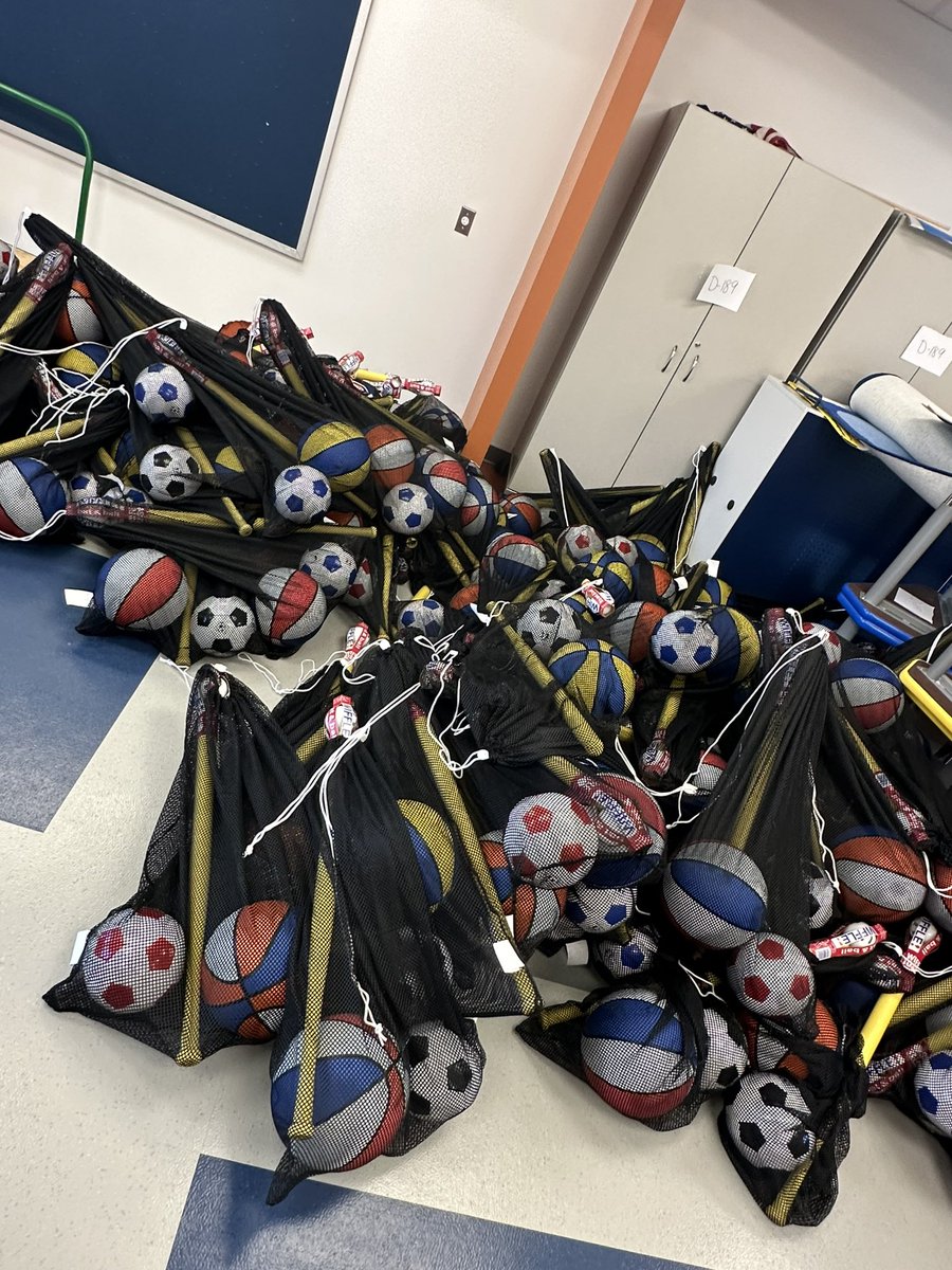 Making it happen! 💪🏼 ⚽️🏀⚾️
Ts &amp; Ss work together to put make Summer Slam goodie bags. EVERY student attending summer school will walk away with FREE sports equipment that they learned about. Thank you United Way-keeping them educated, engaged, &amp; active! #IsleGROW #IsleLEARN