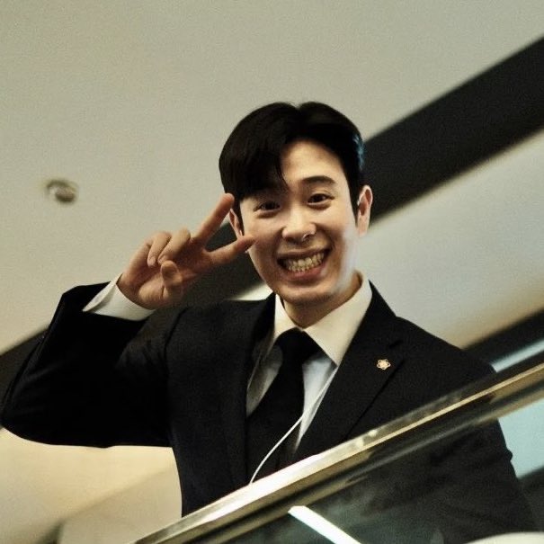 BrazilBlockB's tweet photo. Nota de repúdio: a Block B Brasil e as demais fanbases brasileiras do Block B  afirmamos nossa indignação e consternação com o que foi exposto por nosso maknae. P.O é um homem maravilhoso e como qualquer outra pessoa não merece passar por algo tão terrível. + https://t.co/LbQnzZzznE