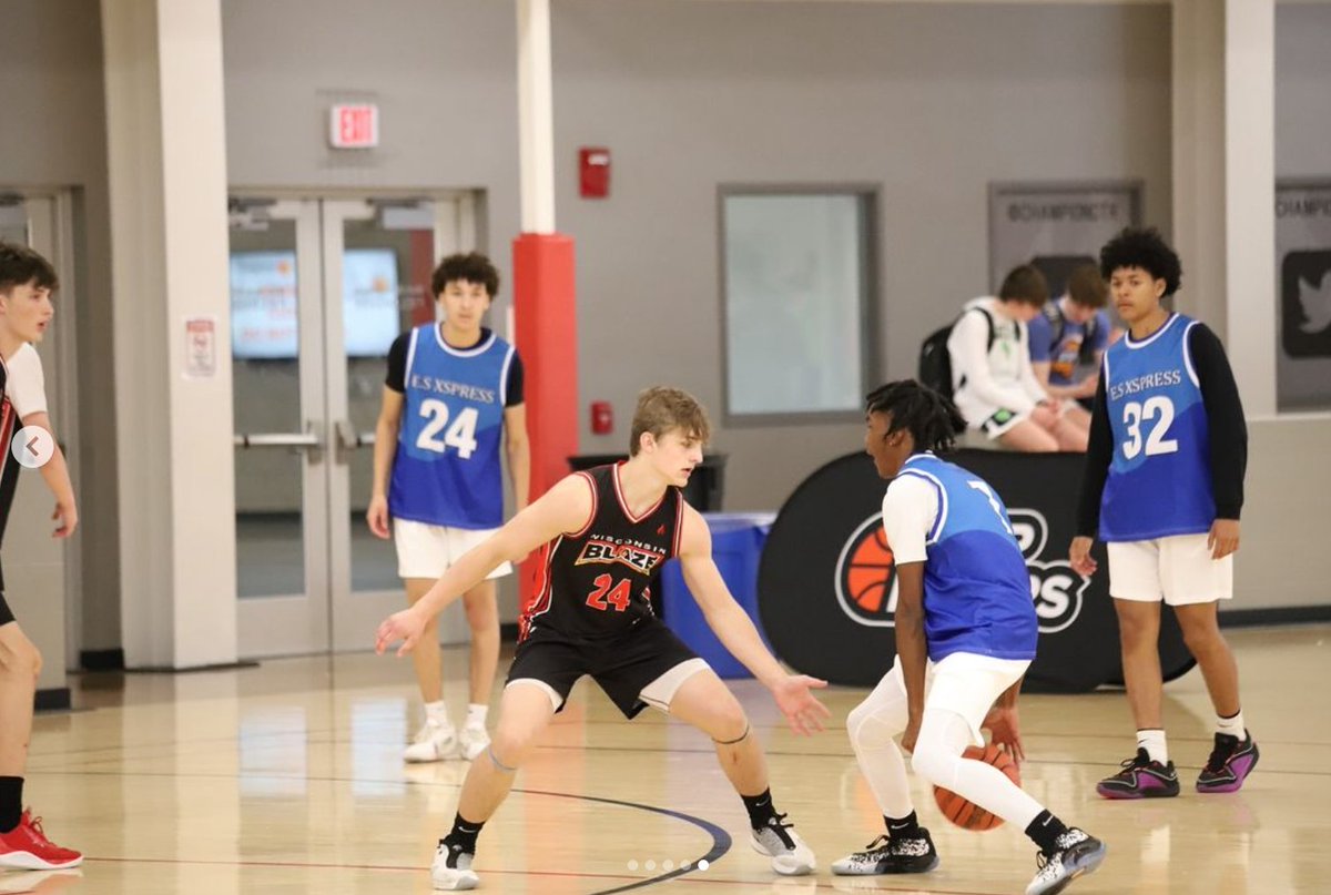 WisconsinBlaze_'s tweet photo. Our boys 17U Black team wrapped up their season this weekend. We want to say a big THANK YOU to the athletes, parents, and staff members who made this season a great one. And shoutout to the coaches Jason and Deanna for your hard work this season! #BeTheFlame #wisconsinblaze🔥 https://t.co/FdlSaNXnl5