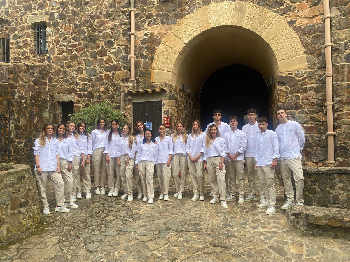 Link Produccions (@linkproduccions) on Twitter photo Aquest cap de setmana hem viscut els primers dies del <a href="/CapRoigFestival/">Cap Roig Festival</a>. Aquí, ultimant tots els detalls perquè un any més sigui un gran festival. Desitgem molts encerts al nostre equip de backstage, hospitality, acomodació i muntatge per fer un estiu més un gran festival. Aquest cap de setmana hem viscut els primers dies del <a href="/CapRoigFestival/">Cap Roig Festival</a>. Aquí, ultimant tots els detalls perquè un any més sigui un gran festival. Desitgem molts encerts al nostre equip de backstage, hospitality, acomodació i muntatge per fer un estiu més un gran festival.