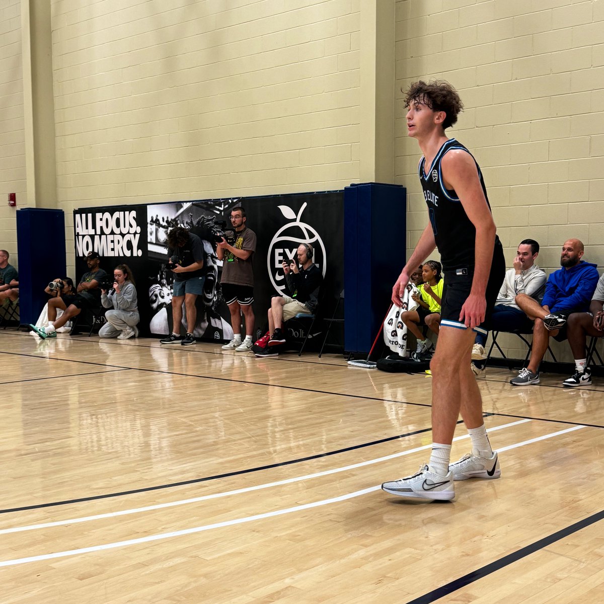 _proinsight's tweet photo. Pro Insight Player Spotlight 🔦
  
👤 Hudson Greer

🏀 @JL3Elite

🎓 2025

📌 @NikeEYB Peach Jam

💡The @MVABasketball-bound wing’s two-way feel, BBIQ, nose for the ball, range shooting, timely rebounding, functional athleticism, and court awareness all stood out today in JL3’s pool play win over Team United here in North Augusta. Not many holes to poke in this glue guy’s game.