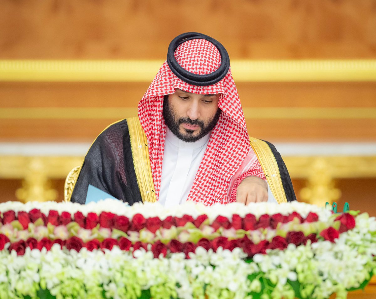Badermasaker's tweet photo. سمو #ولي_العهد يرأس جلسة #مجلس_الوزراء. https://t.co/KMu9n9xGHk