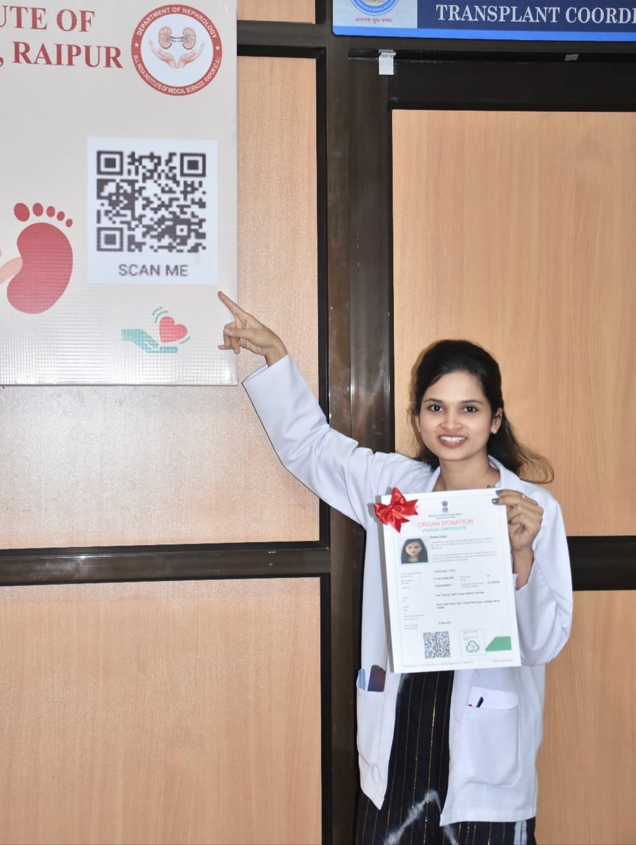 Agarwalja_Aiims's tweet image. Save a life after life🎀Edited for us medical fraternity: Save a life even after life 💪🌻 Department of Nephrology  AIIMS Raipur-All DM Residents, faculty,transplant coordinators and staff took organ donation pledge🌹 🍀💚#organdonationmonth
#sottochattisgarh
#Notto
#aiimsraipur