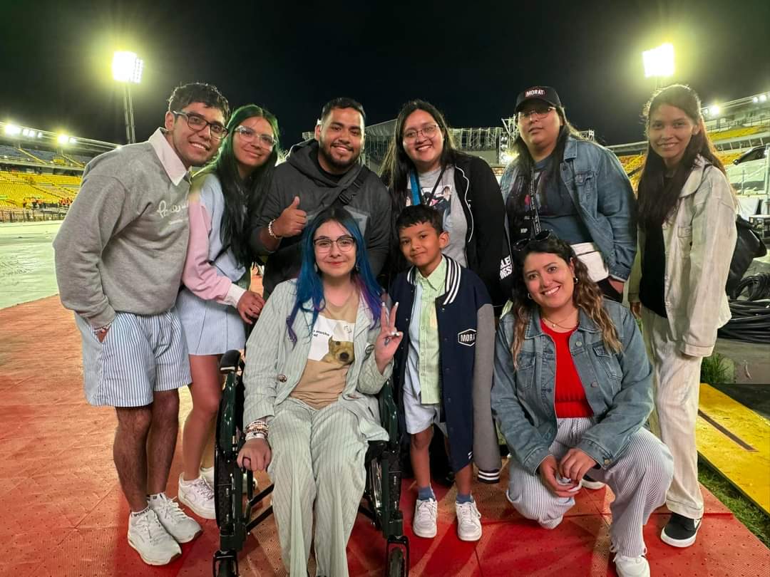 🗓️06/07/24📍 Bogotá, Colombia. Desde Tamaulipas, Tijuana, Torreón y Chihuahua hasta el primer Campín de <a href="/MoratBanda/">Morat</a> 🥳, váyan solos a conciertos porque puede que al sig año estén yendo junto a los amigos que conocieron (q tmbn iban solos) a otro país a ver a su banda favorita🇲🇽🇨🇴